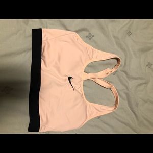 Nike classic padded adjustable sports bra